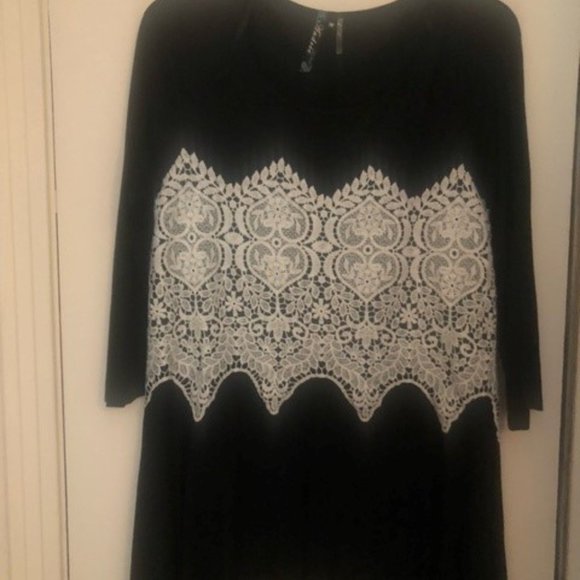 Tunic - Picture 2 of 2